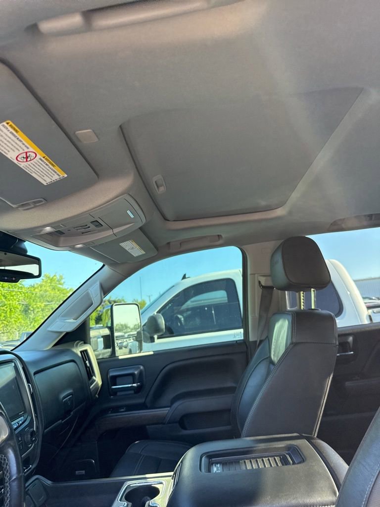 Used 2019 GMC Sierra 2500 Denali w/ Duramax Plus Package AWD/4WD image 10