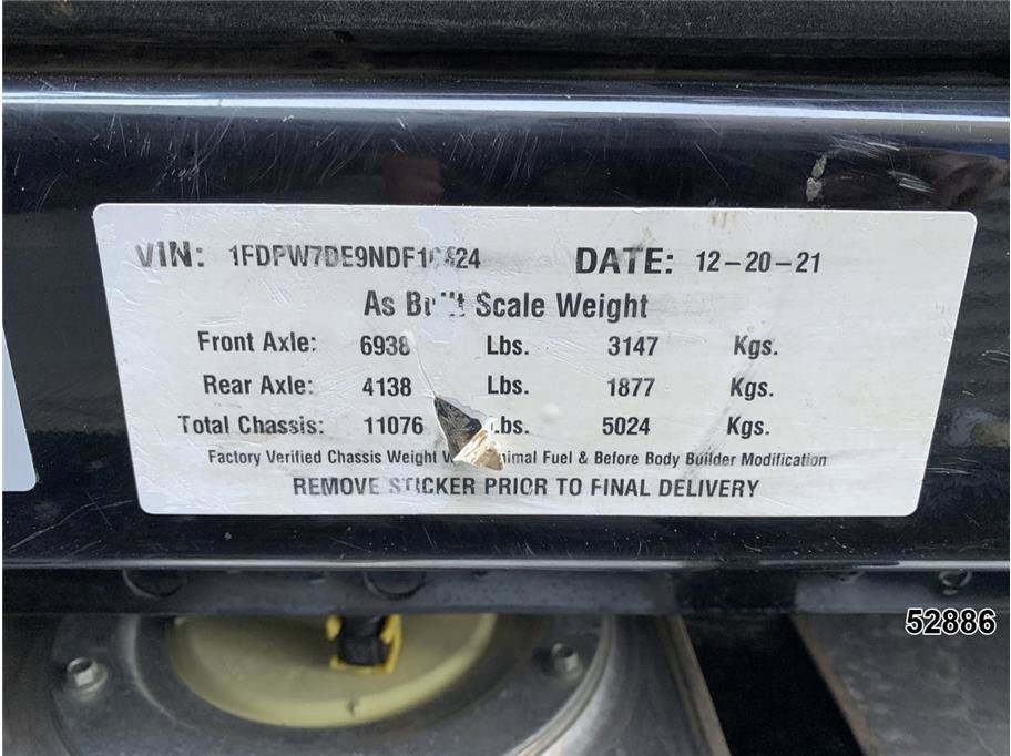 Used 2022 Ford F750 2WD Crew Cab Super Duty image 16