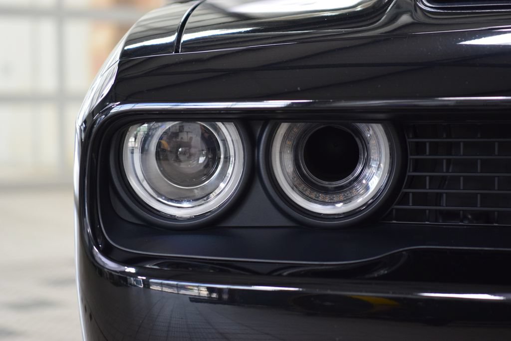 Used 2023 Dodge Challenger SRT Hellcat w/ Driver Convenience Group RWD image 12