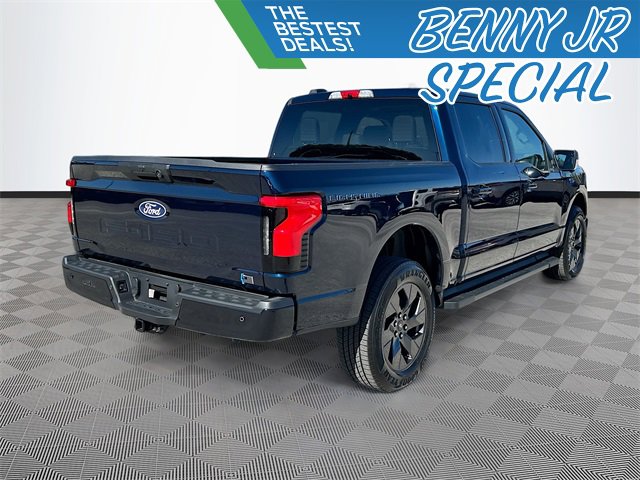 Used 2025 Ford F150 Lightning Flash image 5