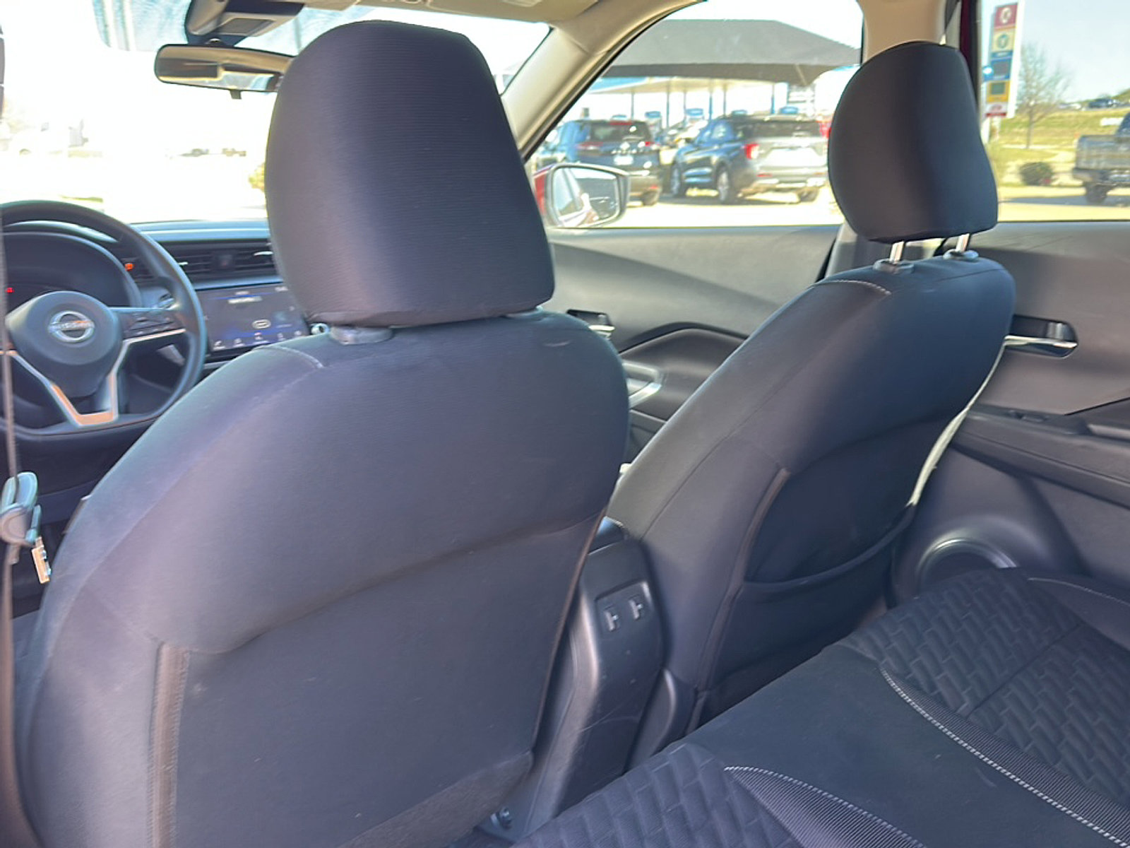 Used 2023 Nissan Kicks SV image 17