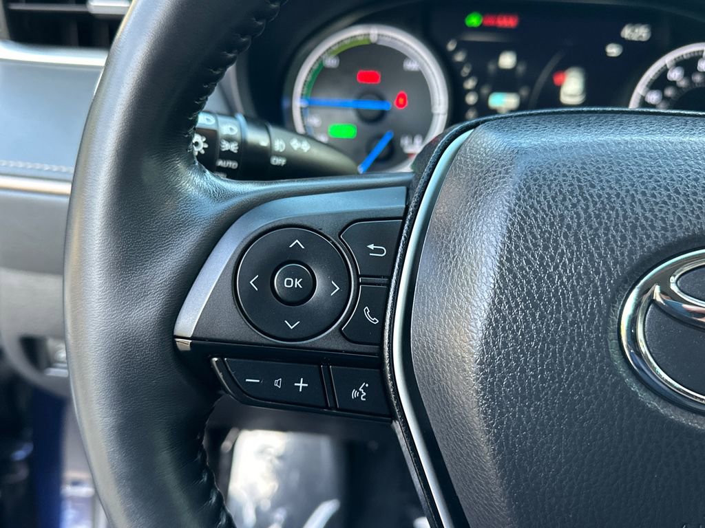 Certified 2022 Toyota Venza Limited image 24