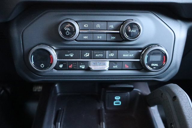 New 2025 Ford Bronco Badlands AWD/4WD image 10