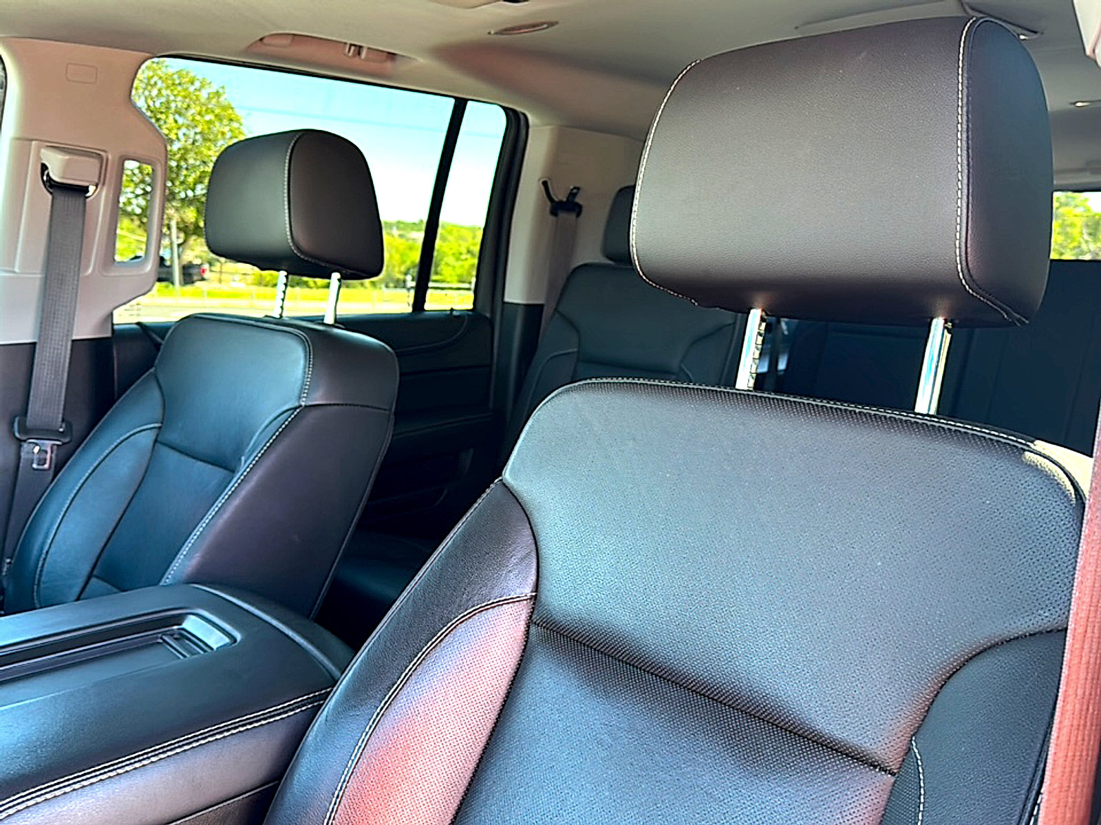 Used 2018 GMC Yukon XL SLT w/ Premium Edition RWD image 14