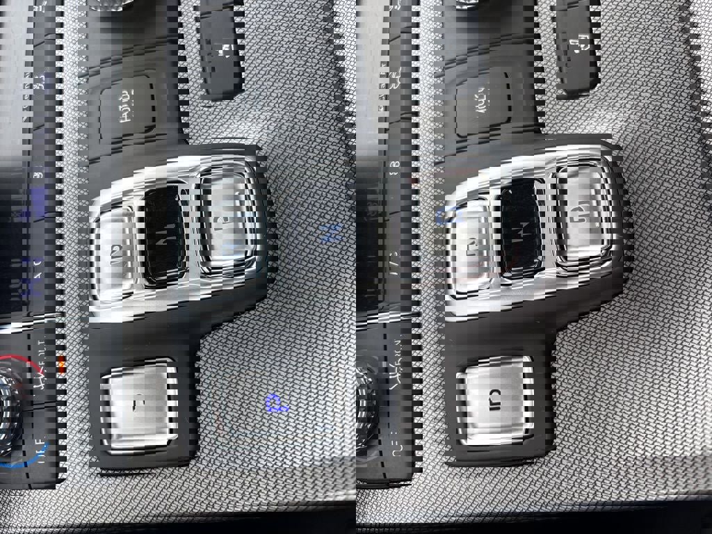 Used 2021 Hyundai Palisade Calligraphy w/ Cargo Package image 19