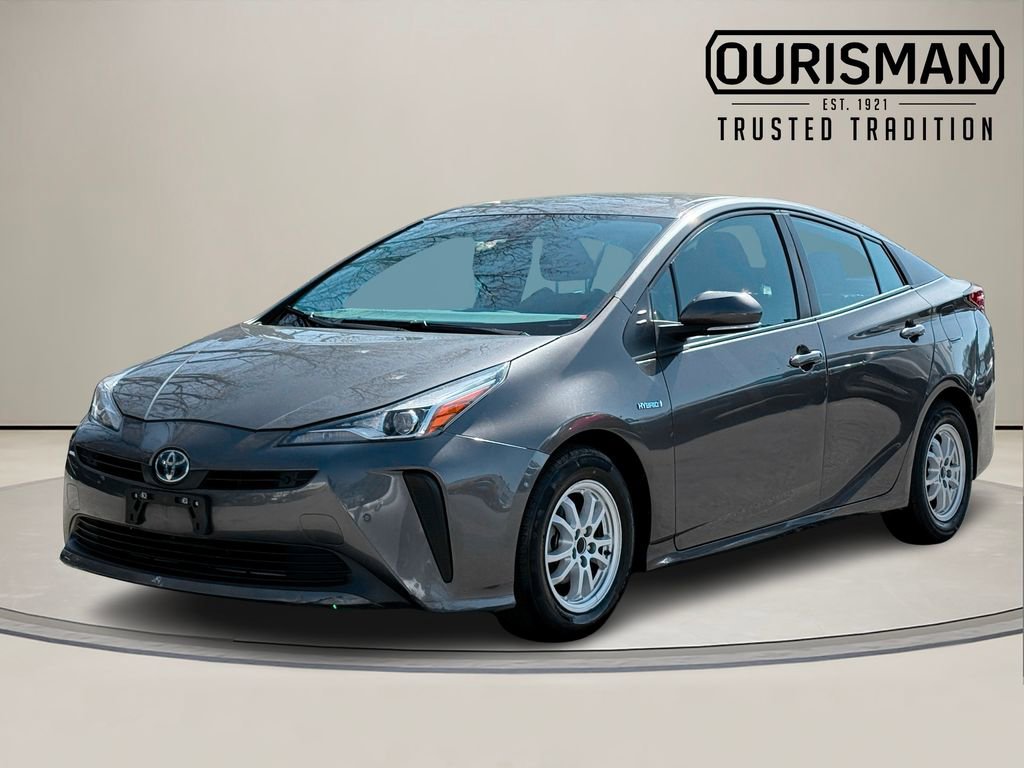 Used 2022 Toyota Prius LE image 2