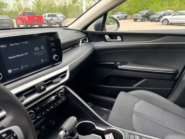 Used 2023 Kia K5 LXS image 31