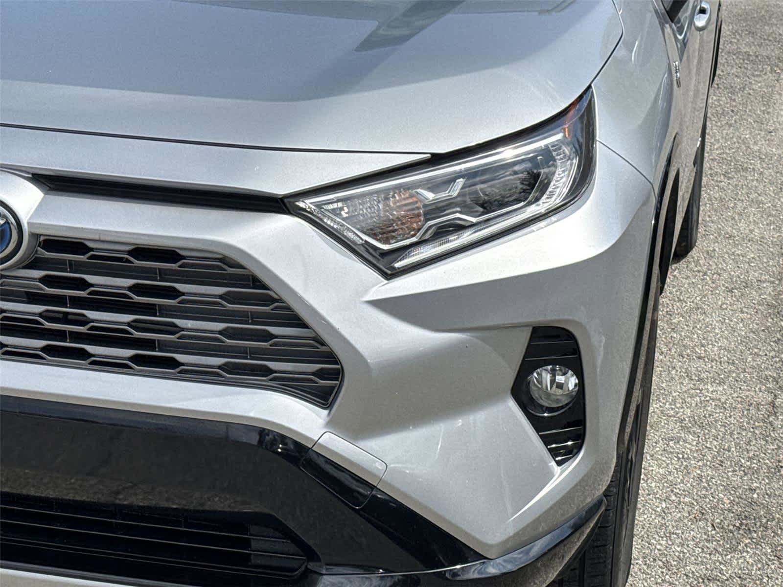 Used 2019 Toyota RAV4 XSE image 9
