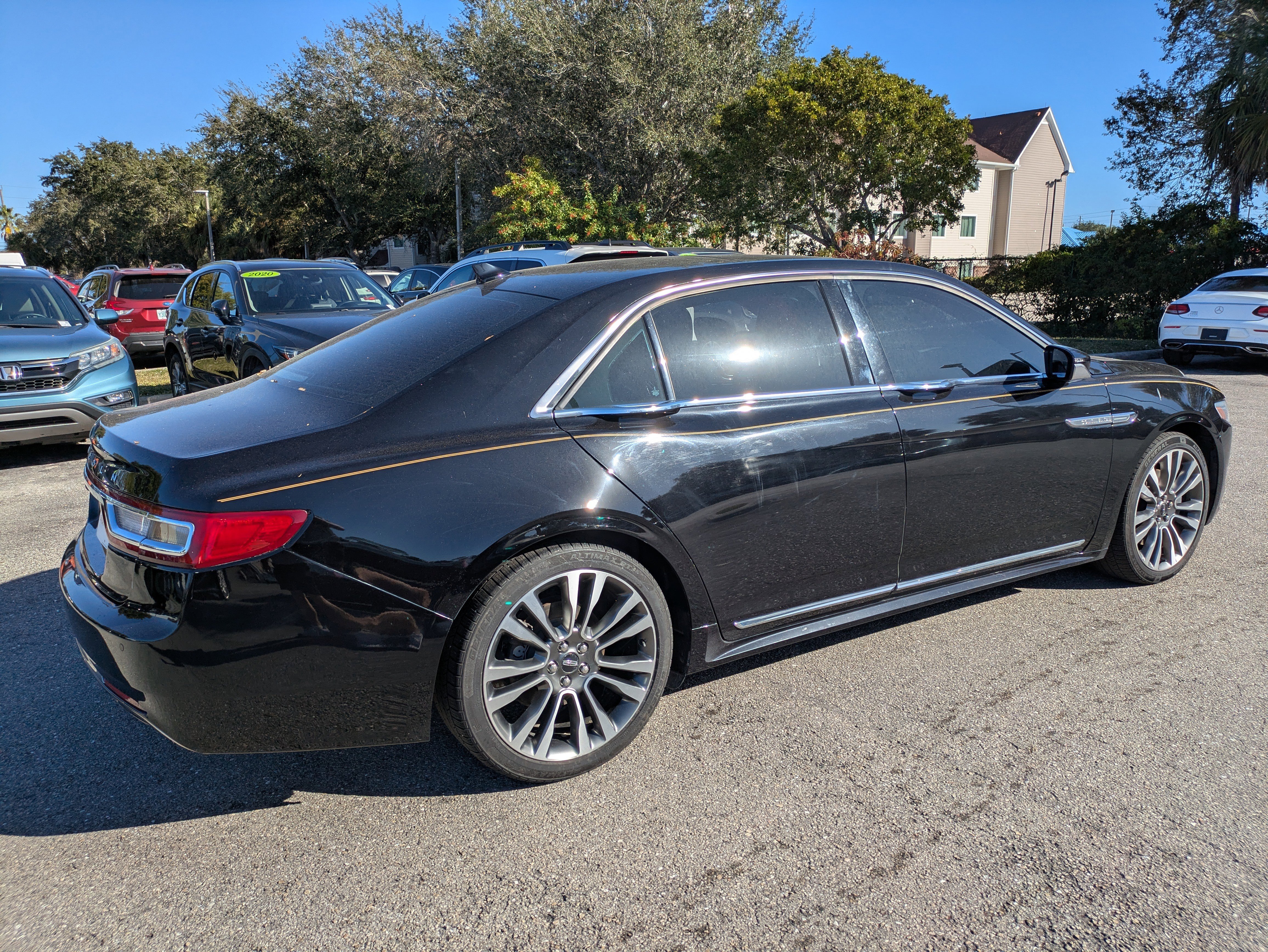 Used 2020 Lincoln Continental AWD w/ Premium Package image 5
