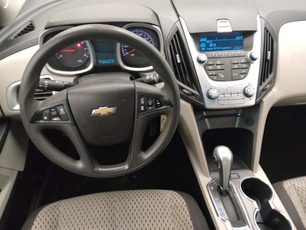 Used 2015 Chevrolet Equinox LS image 22
