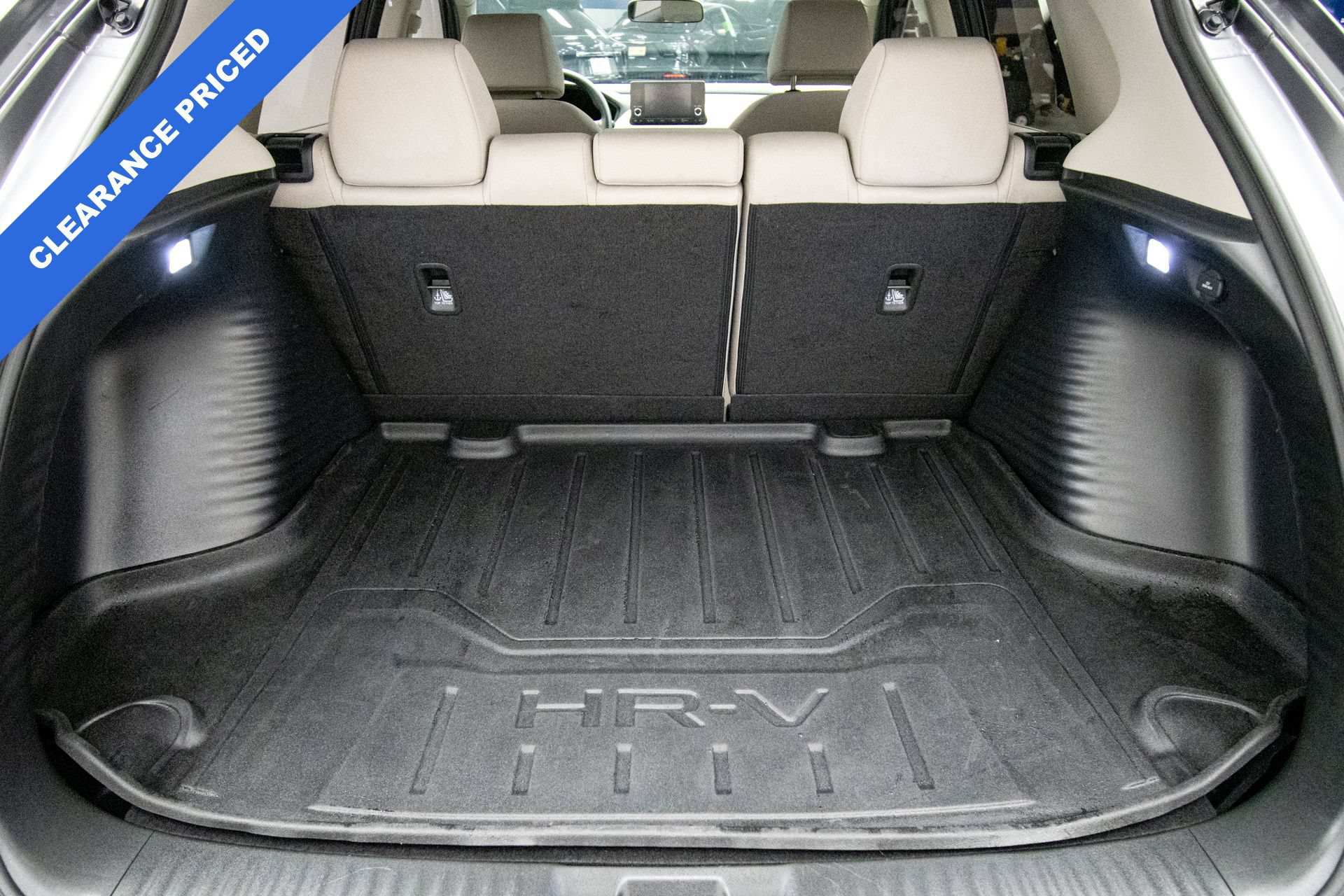 Used 2024 Honda HR-V LX image 28