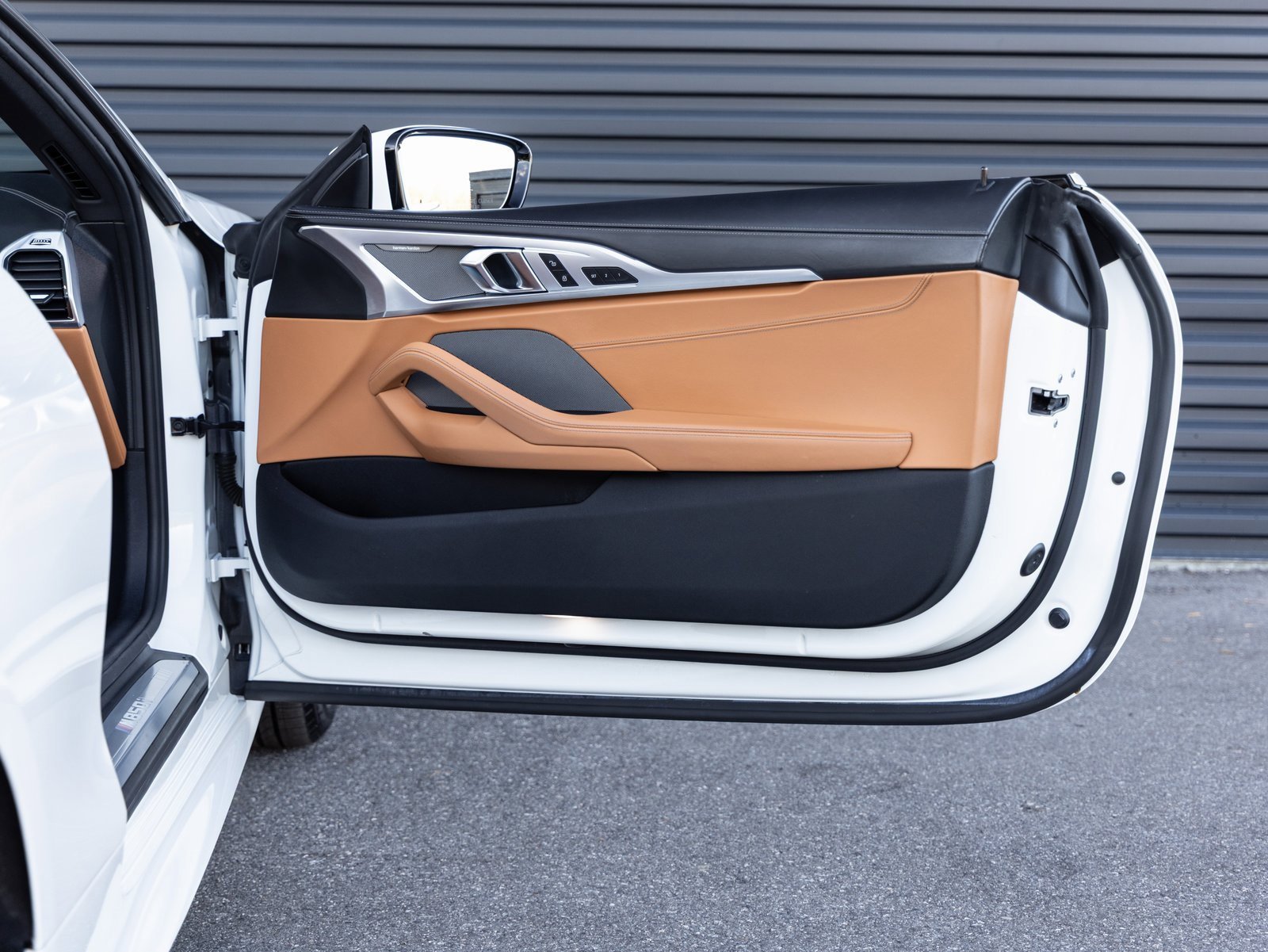 Used 2019 BMW M850i xDrive Convertible image 27