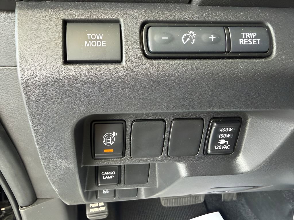 Used 2025 Nissan Frontier SV w/ SV Convenience Package image 21