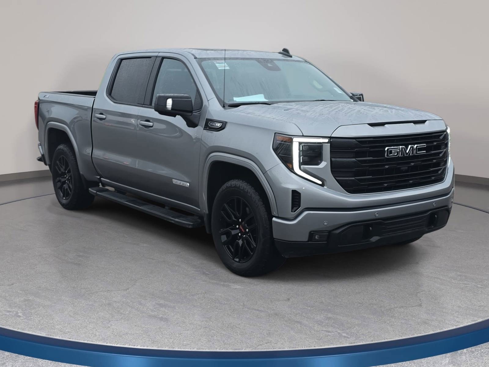 Used 2025 GMC Sierra 1500 Elevation w/ Elevation Premium Package AWD/4WD image 3