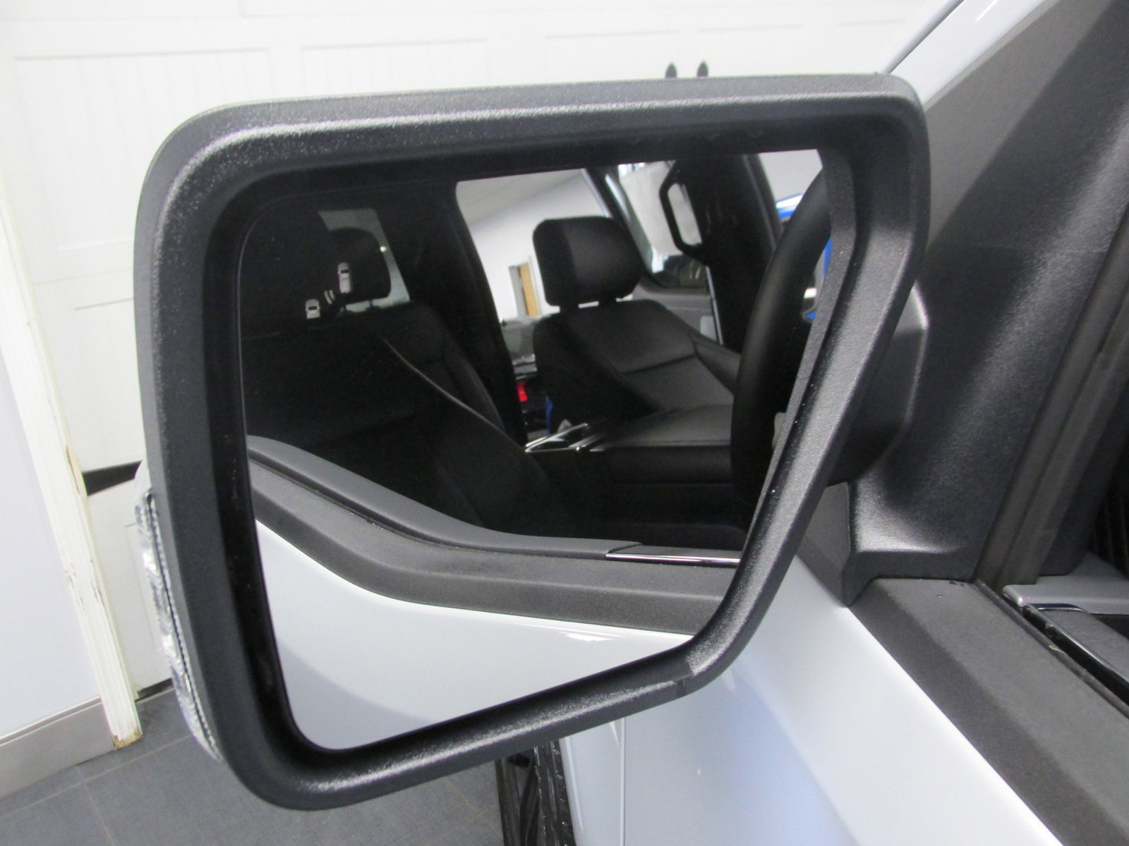 New 2025 Ford F150 XLT w/ Equipment Group 303A High image 18