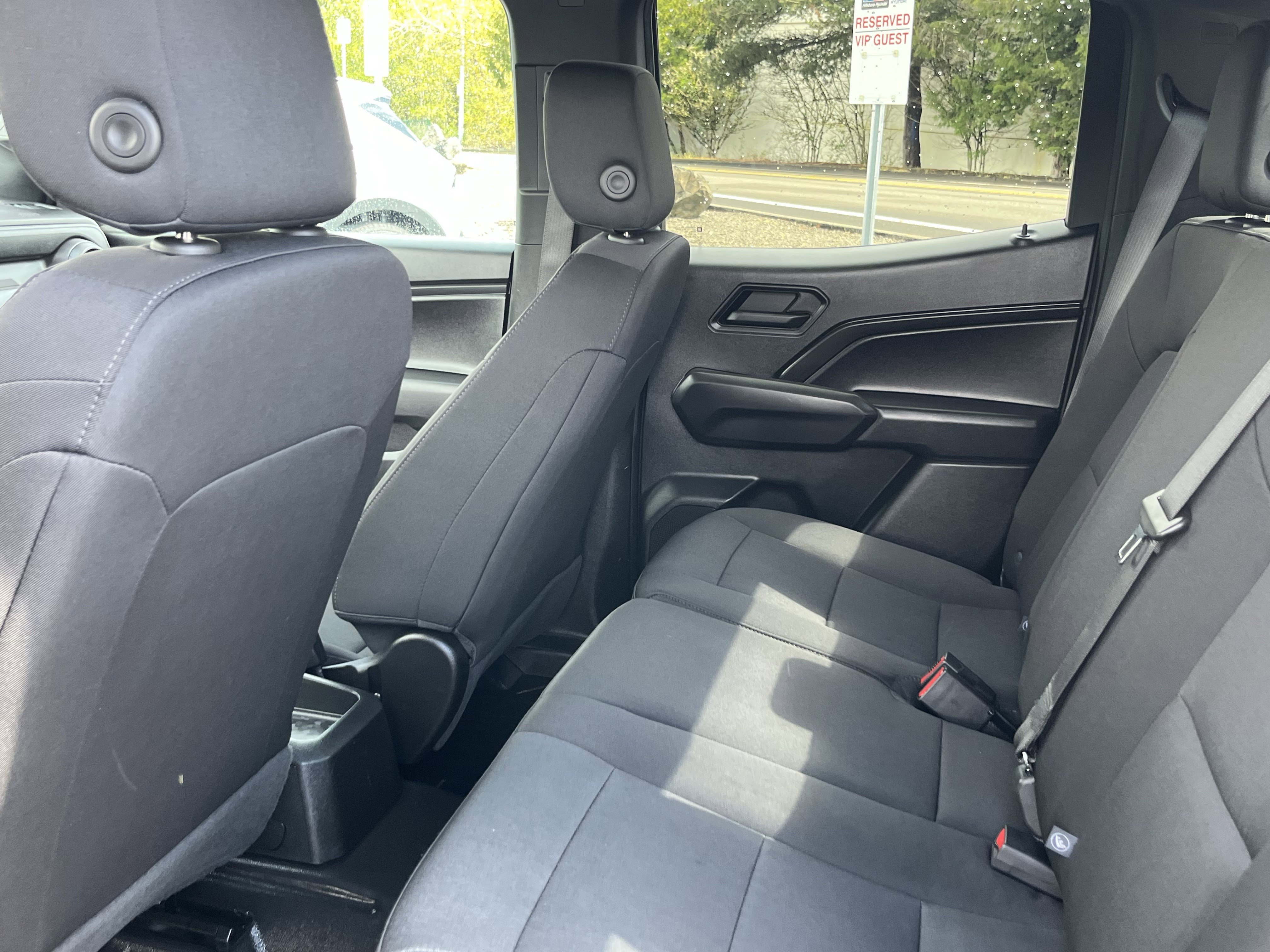 Used 2023 Chevrolet Colorado W/T image 10