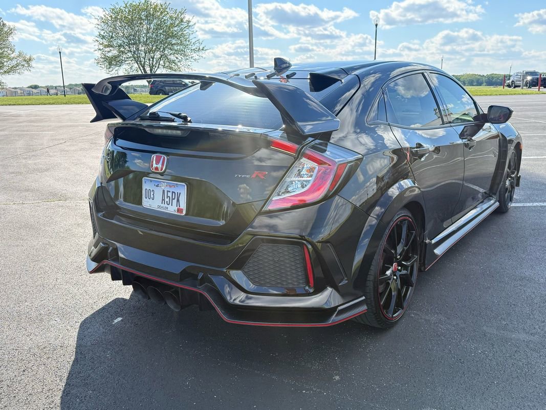 Used 2018 Honda Civic Type R image 5