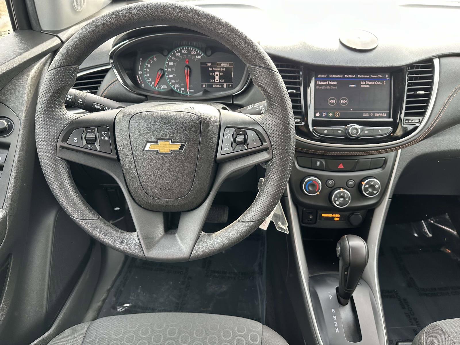 Used 2022 Chevrolet Trax LS w/ Tint and Cruise Package image 8