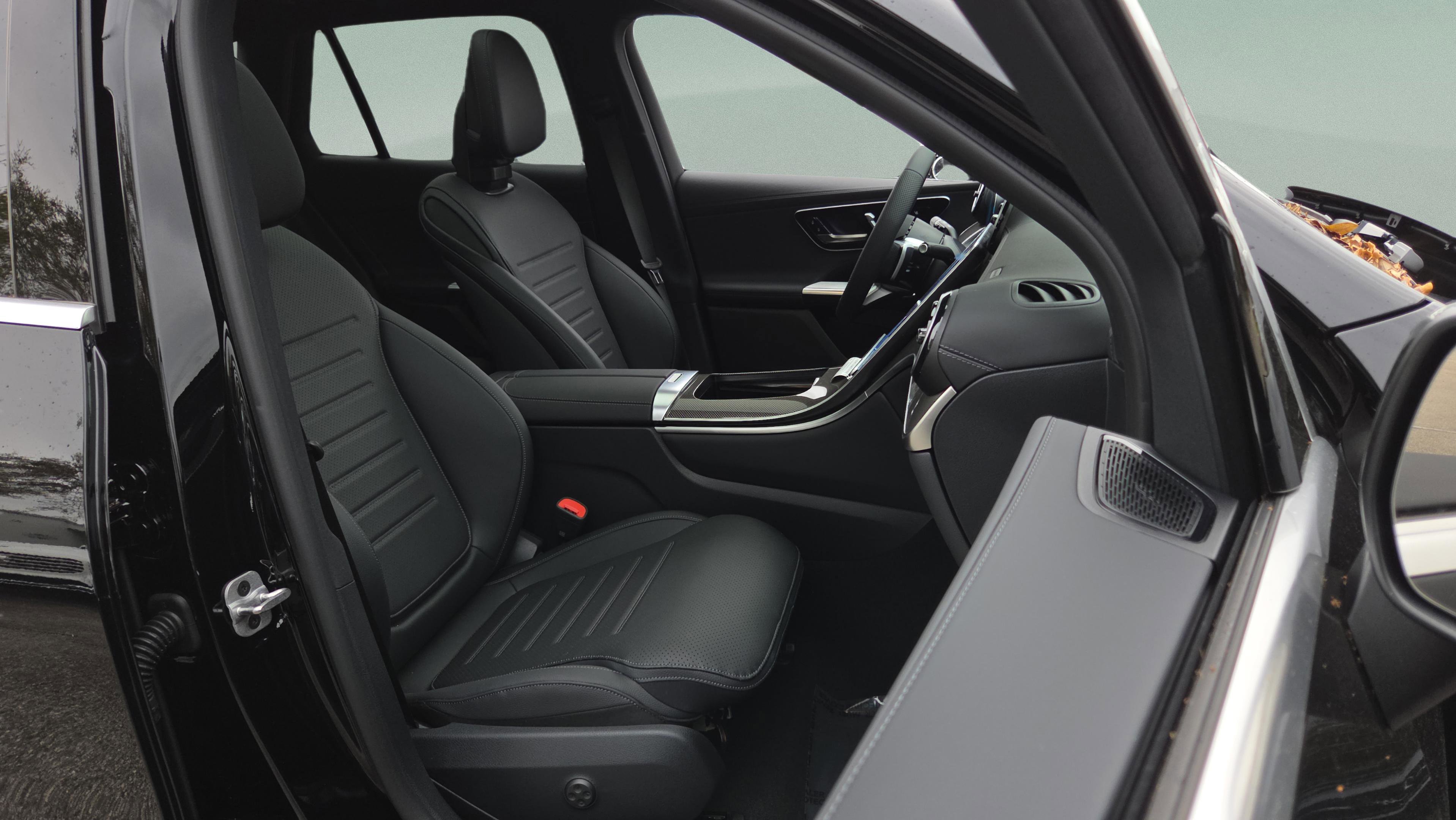 New 2026 Mercedes-Benz GLC 300 image 25