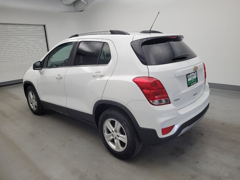 Used 2020 Chevrolet Trax LT w/ LT Convenience Package FWD image 3