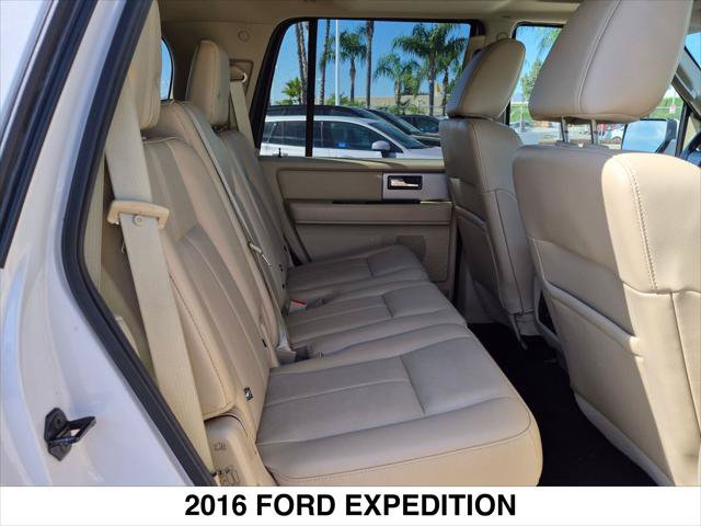 Used 2016 Ford Expedition Limited w/ Equipment Group 301A RWD image 25