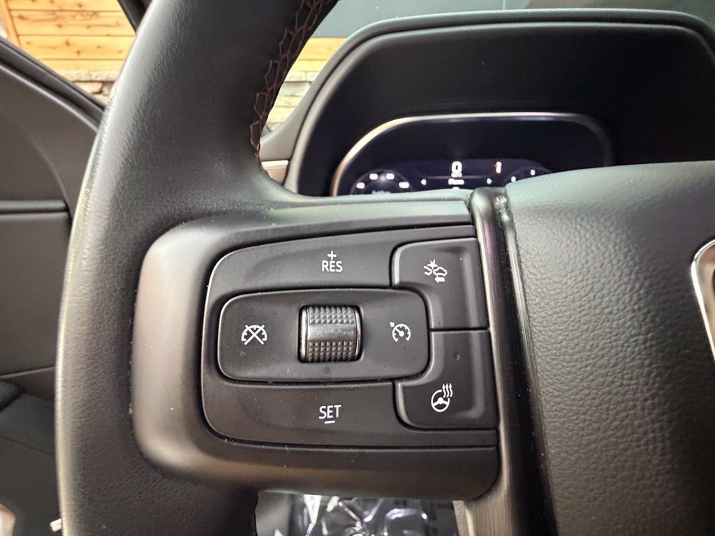 Used 2023 GMC Yukon XL AT4 w/ LPO, Floor Liner Package AWD/4WD image 42