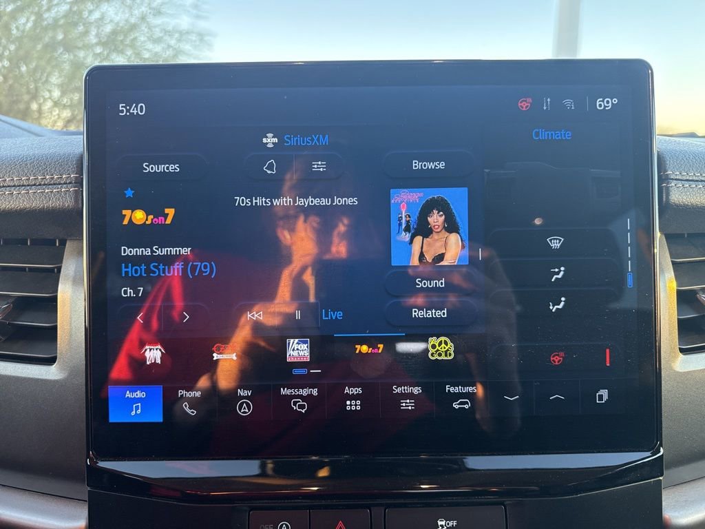 Used 2024 Ford Expedition Max XLT image 18