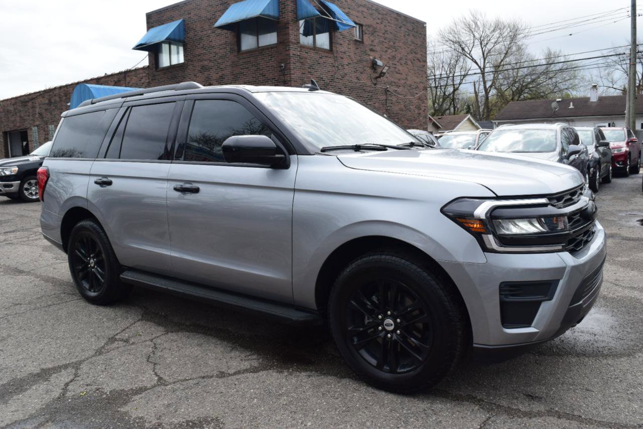 Used 2022 Ford Expedition XLT AWD/4WD image 4