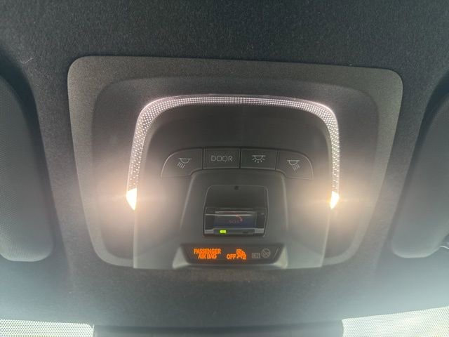 Used 2025 Toyota Corolla Cross AWD Hybrid image 33
