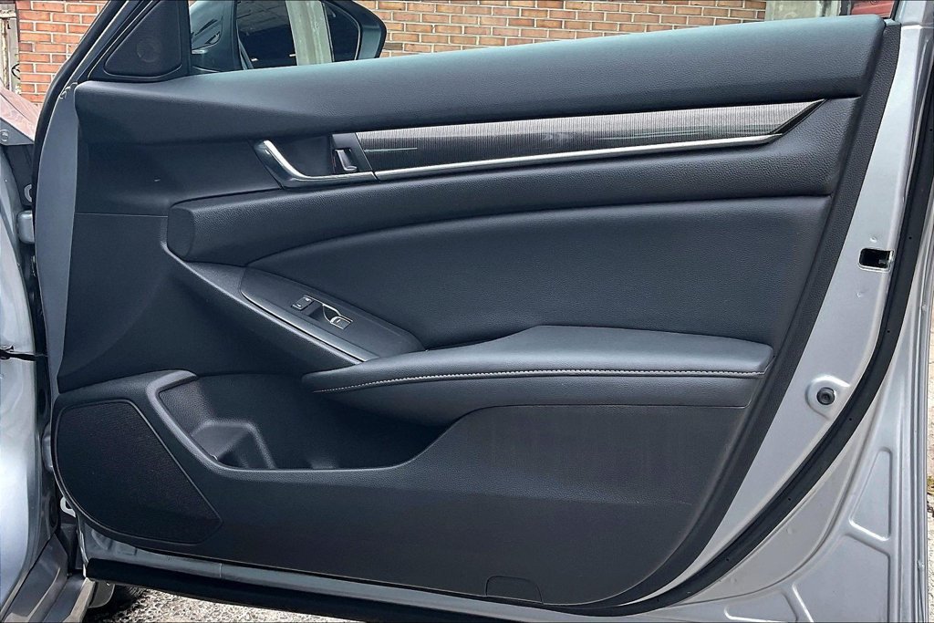 Used 2021 Honda Accord Sport image 23