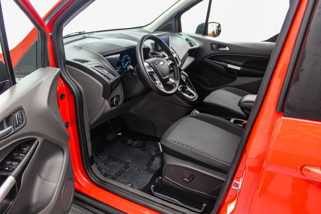 Used 2021 Ford Transit Connect XLT FWD image 11