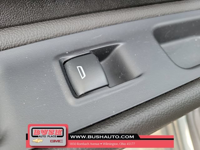 Used 2021 GMC Terrain SLT w/ Elevation Edition AWD/4WD image 17