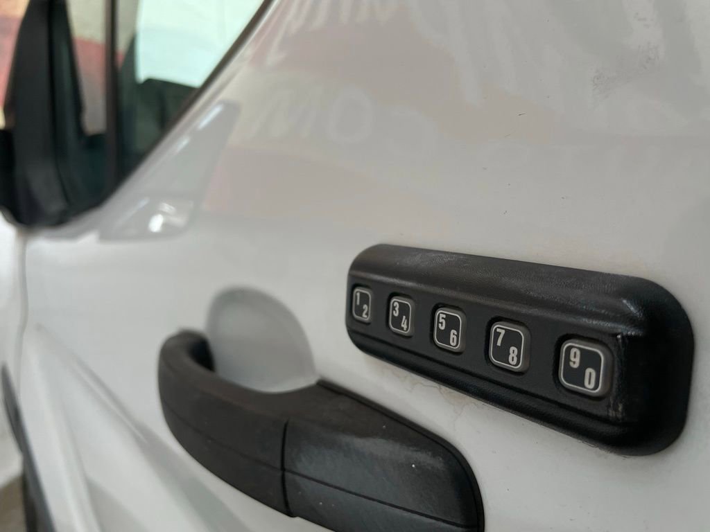 Used 2018 Ford Transit 350 148 High Roof Extended image 14