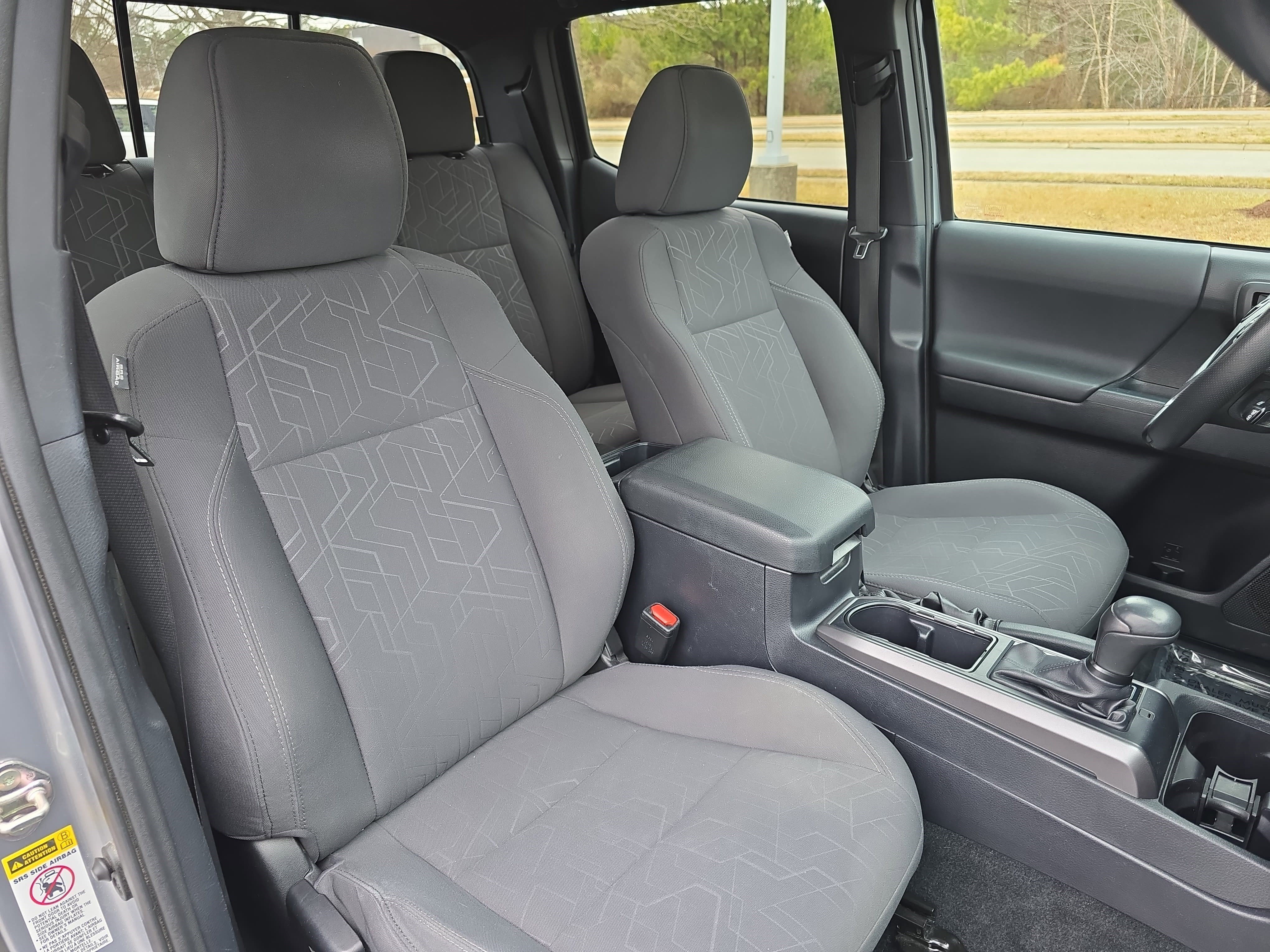 Used 2017 Toyota Tacoma TRD Sport image 10