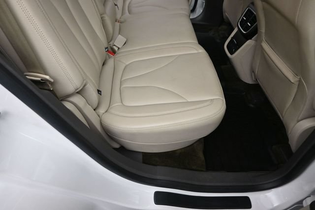 Used 2018 Lincoln MKX Premiere AWD/4WD image 25