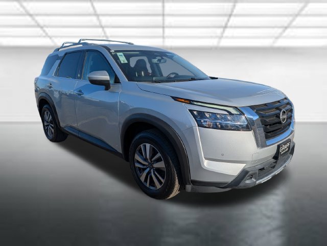 Used 2023 Nissan Pathfinder SL