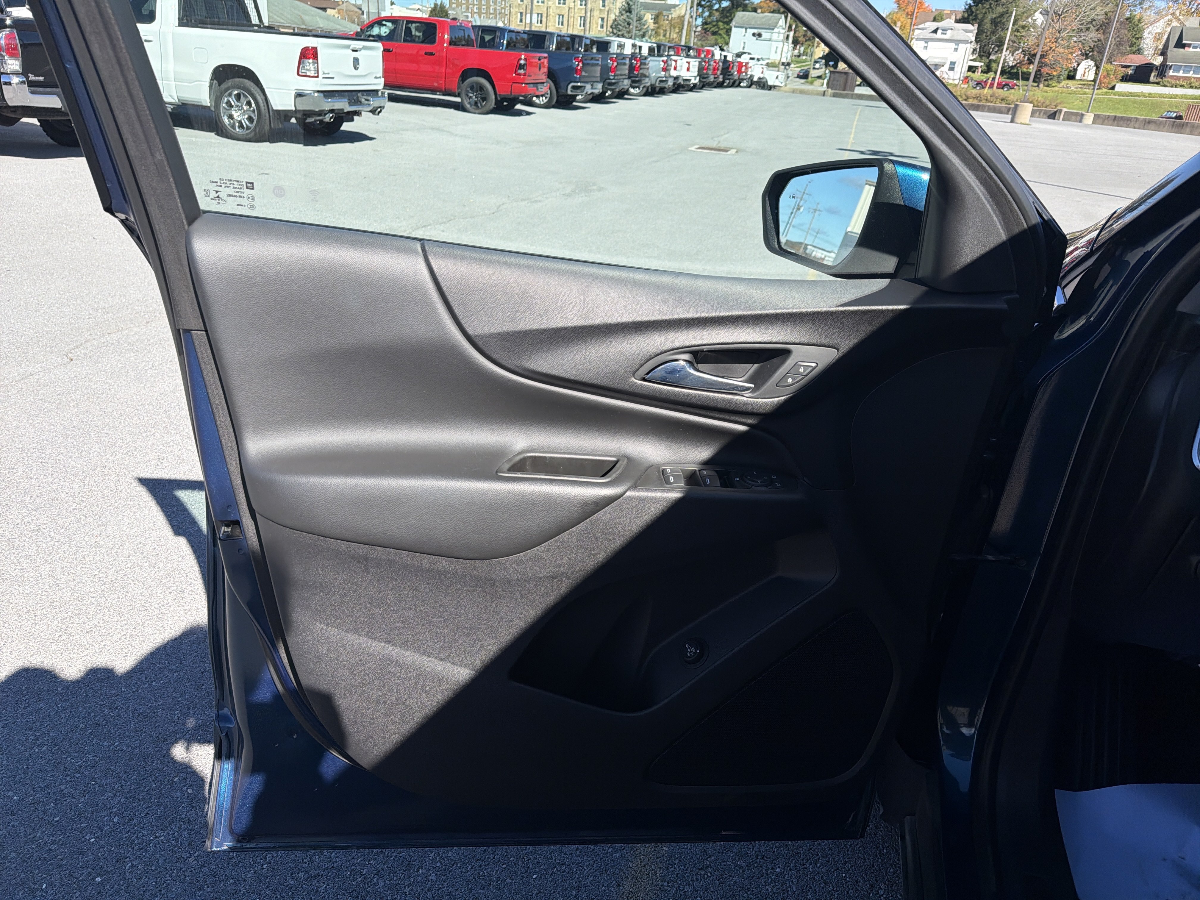 Used 2020 Chevrolet Equinox LT AWD/4WD image 18