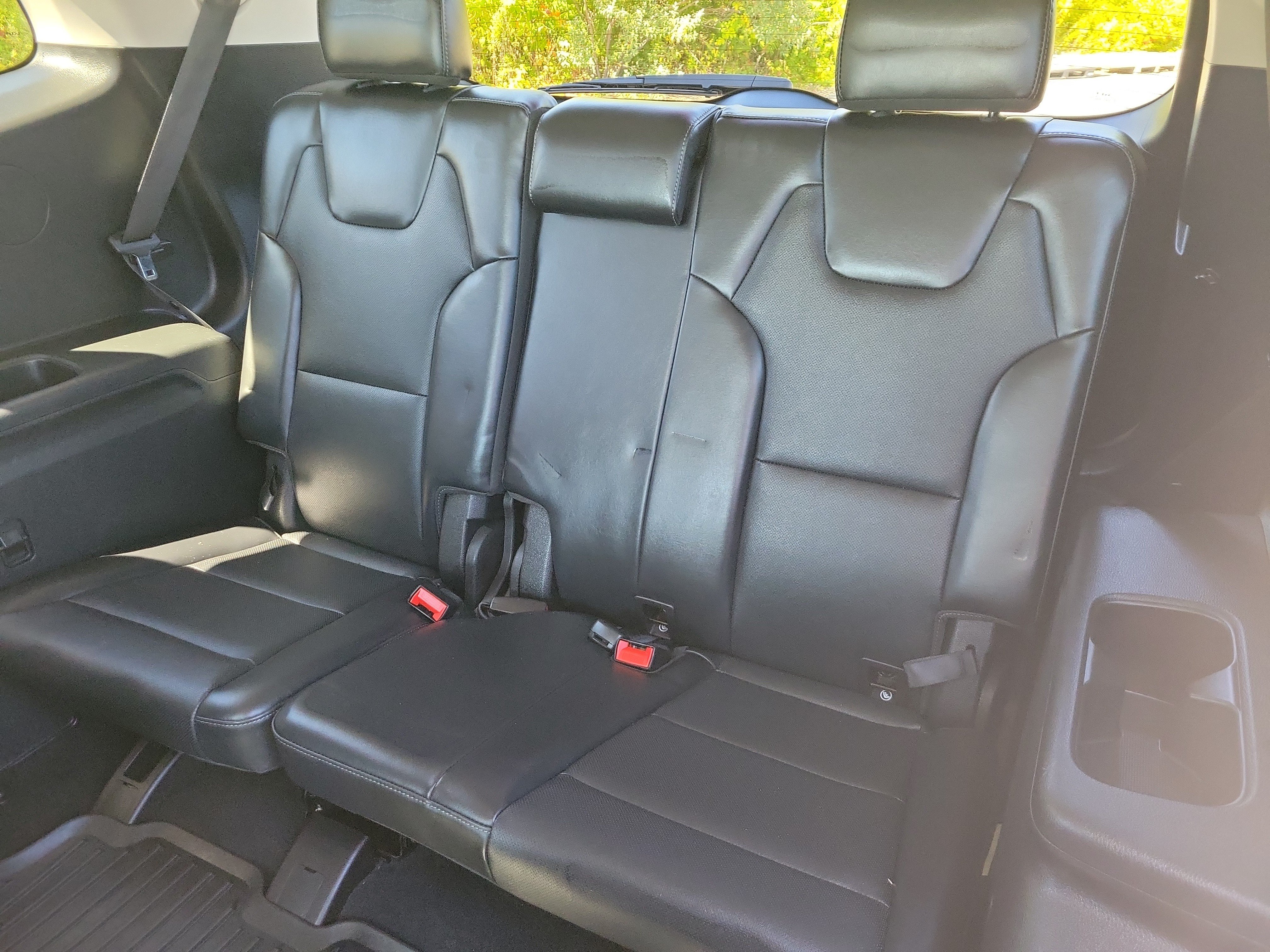 Used 2022 Kia Telluride EX w/ EX Premium Package AWD/4WD image 17