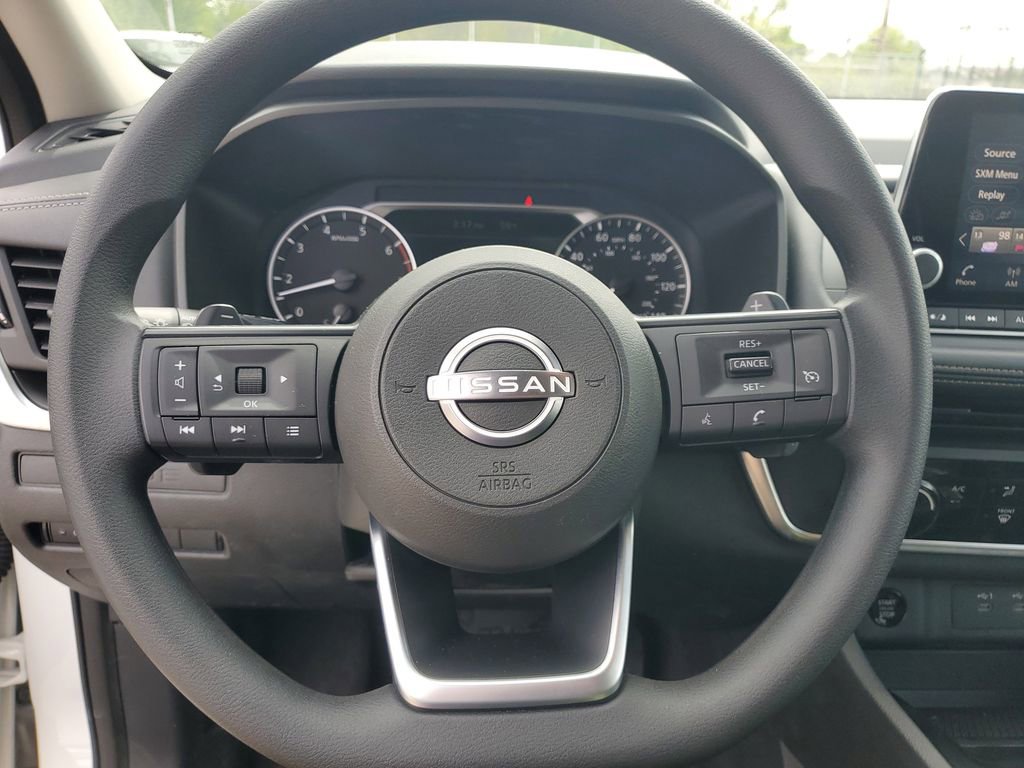 Used 2024 Nissan Rogue S AWD/4WD image 21