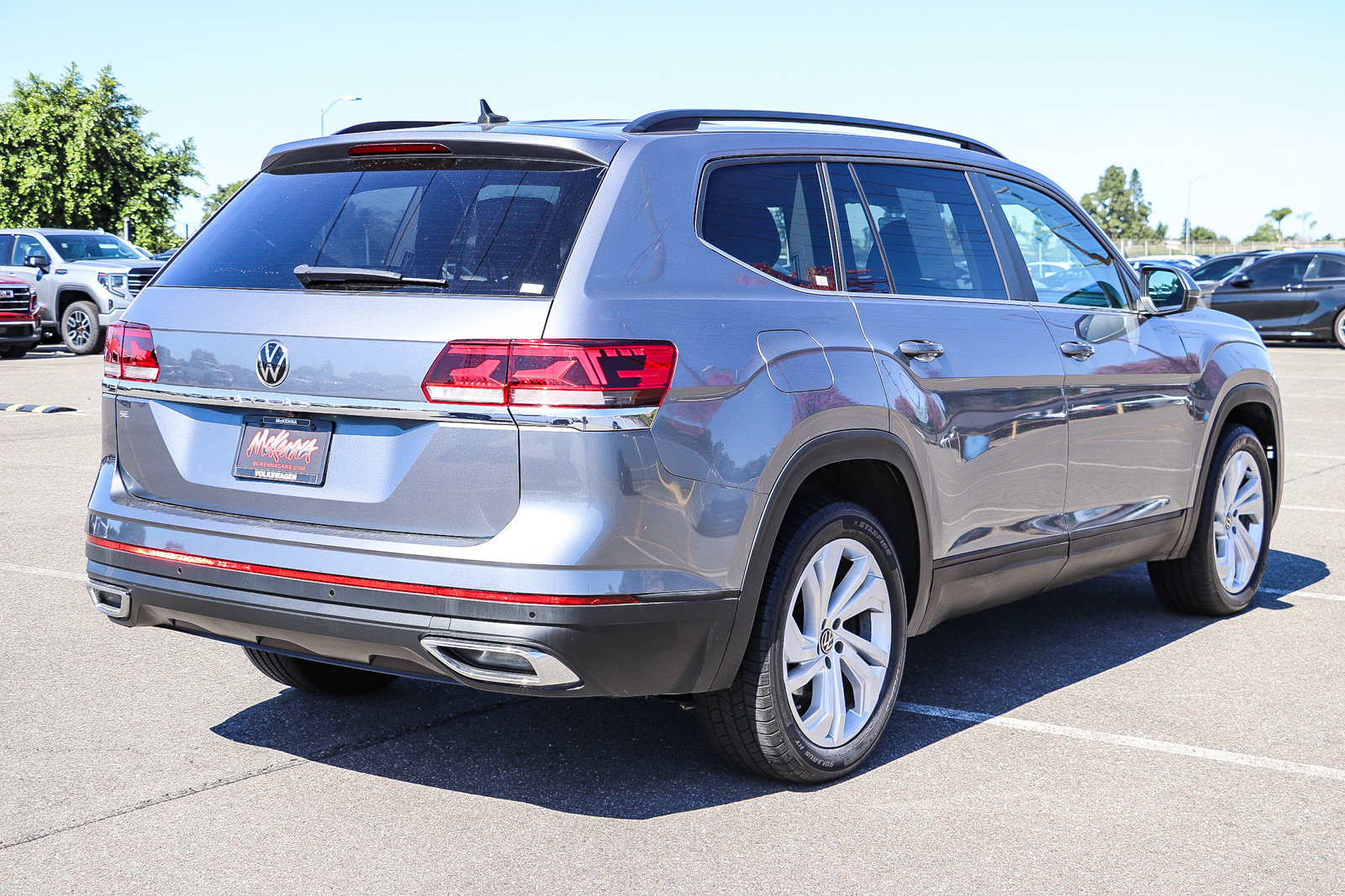 Used 2023 Volkswagen Atlas SE w/ Panoramic Sunroof Package FWD image 6