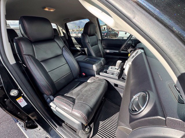 Used 2018 Toyota Tundra SR5 w/ SR5 Upgrade Package AWD/4WD image 11