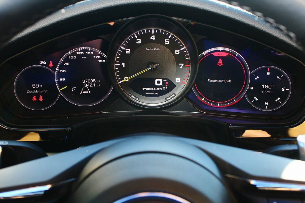 Used 2021 Porsche Panamera 4S image 21