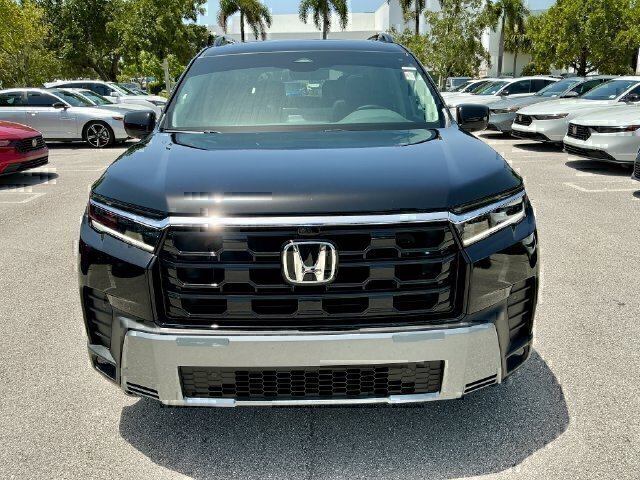 New 2026 Honda Pilot Touring image 2