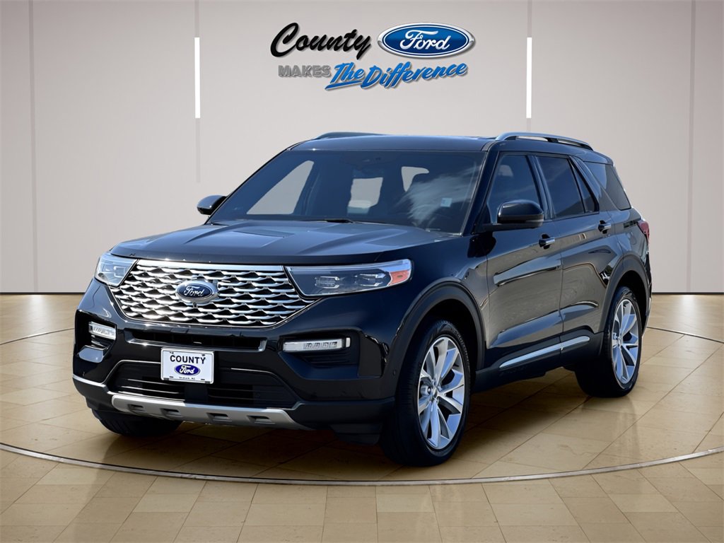 Used 2022 Ford Explorer Platinum w/ Equipment Group 601A image 2