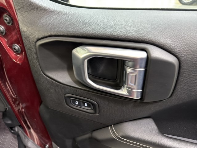 Used 2021 Jeep Gladiator Overland AWD/4WD image 39