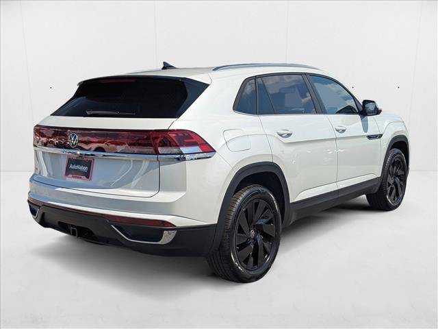 New 2026 Volkswagen Atlas Cross Sport SE image 2