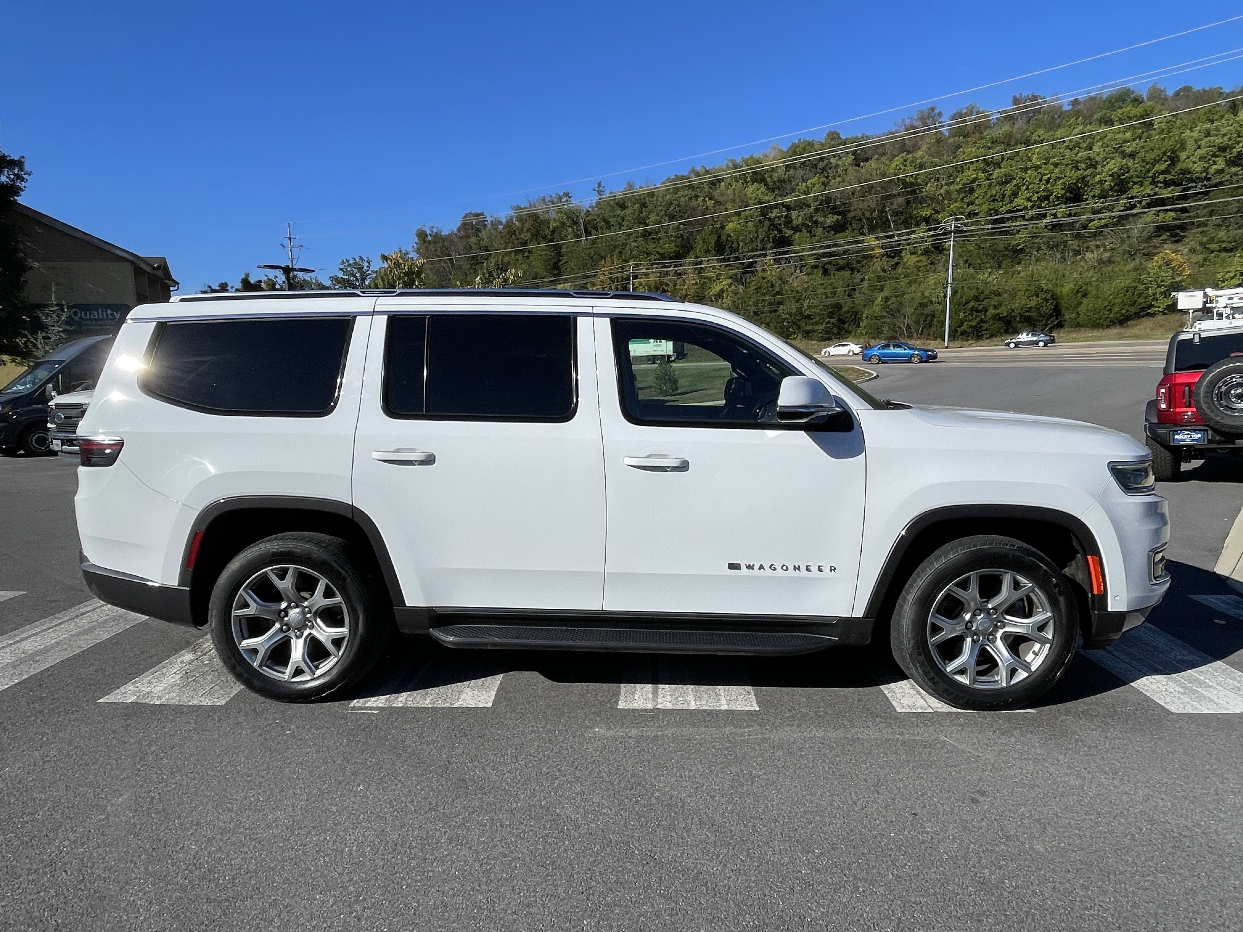 Used 2022 Jeep Wagoneer Series II image 4