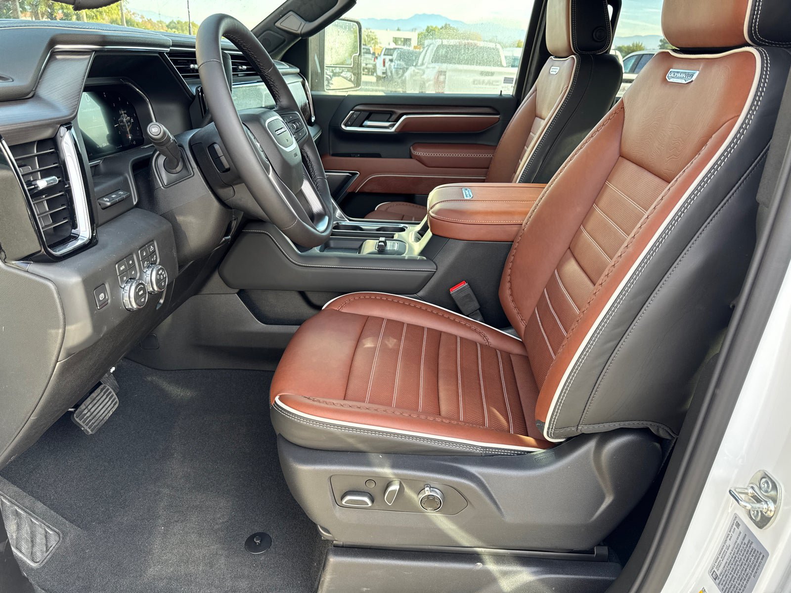 New 2026 GMC Sierra 3500 Denali Ultimate w/ LPO, Black Badging Package AWD/4WD image 26