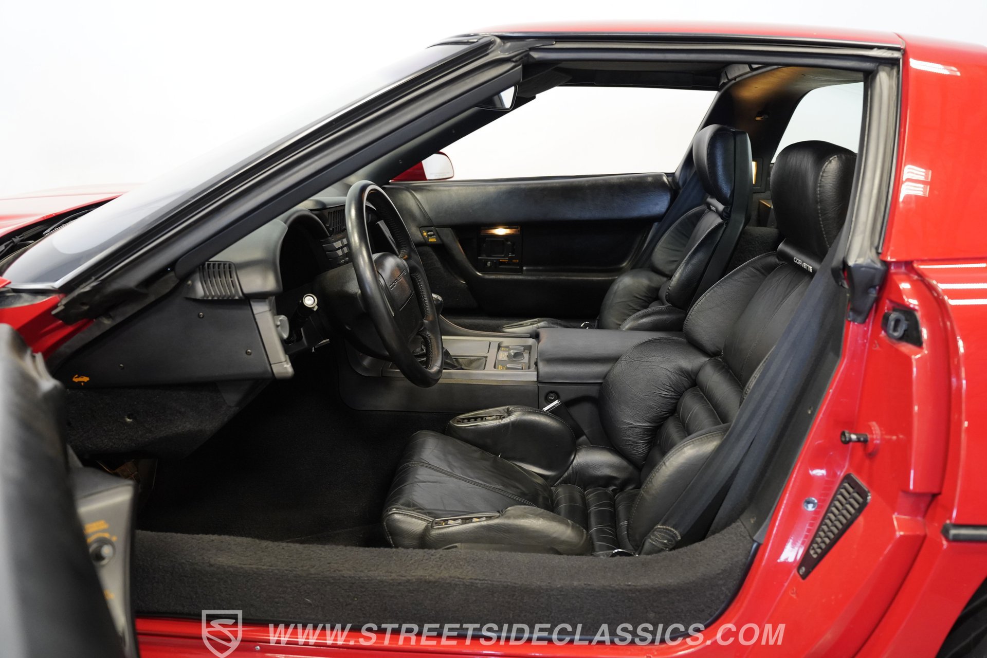 Used 1990 Chevrolet Corvette ZR-1 RWD image 3