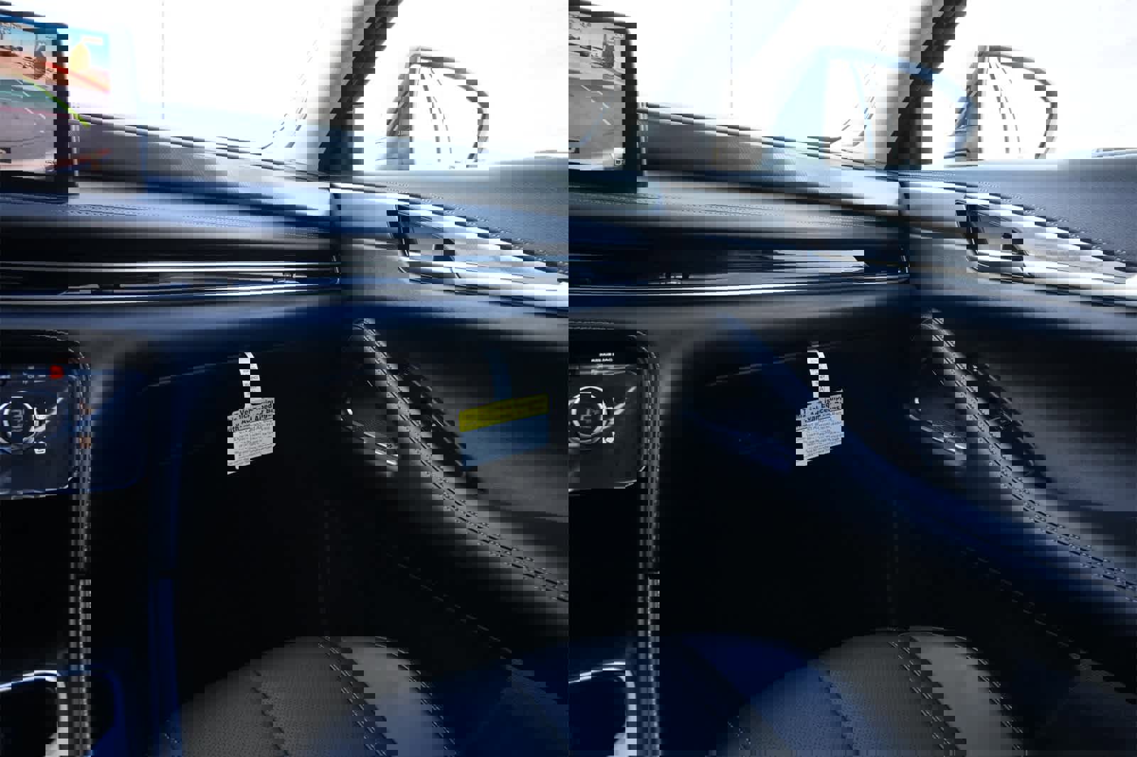 New 2026 INFINITI QX60 Luxe image 8